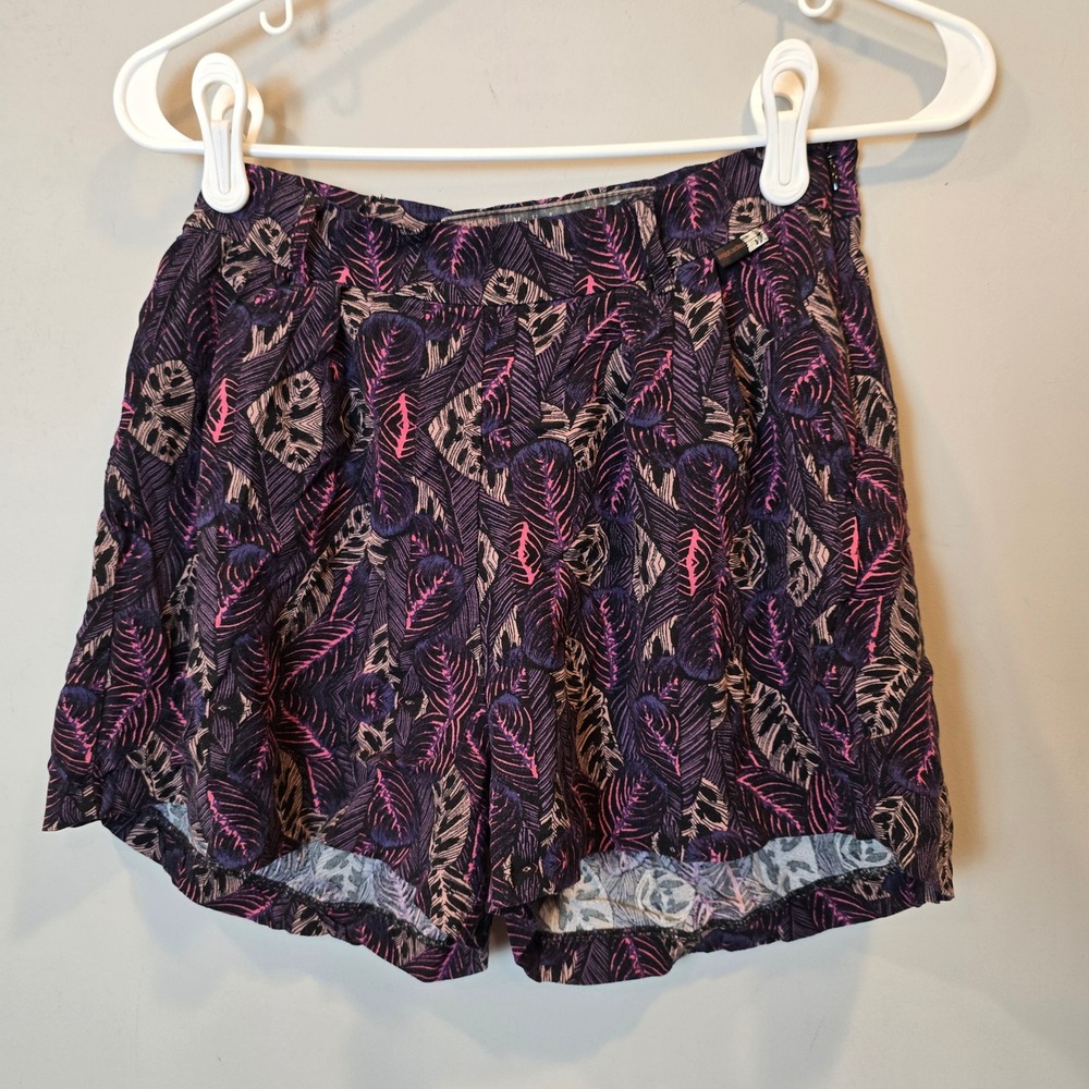 Haka Honu Short Iza Womens 26 Black Purple Pink
